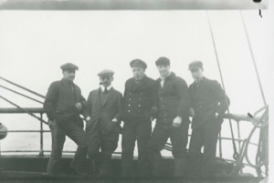 Image of Smith, Doyle, Ridley, MacMillan, Charlie on deck